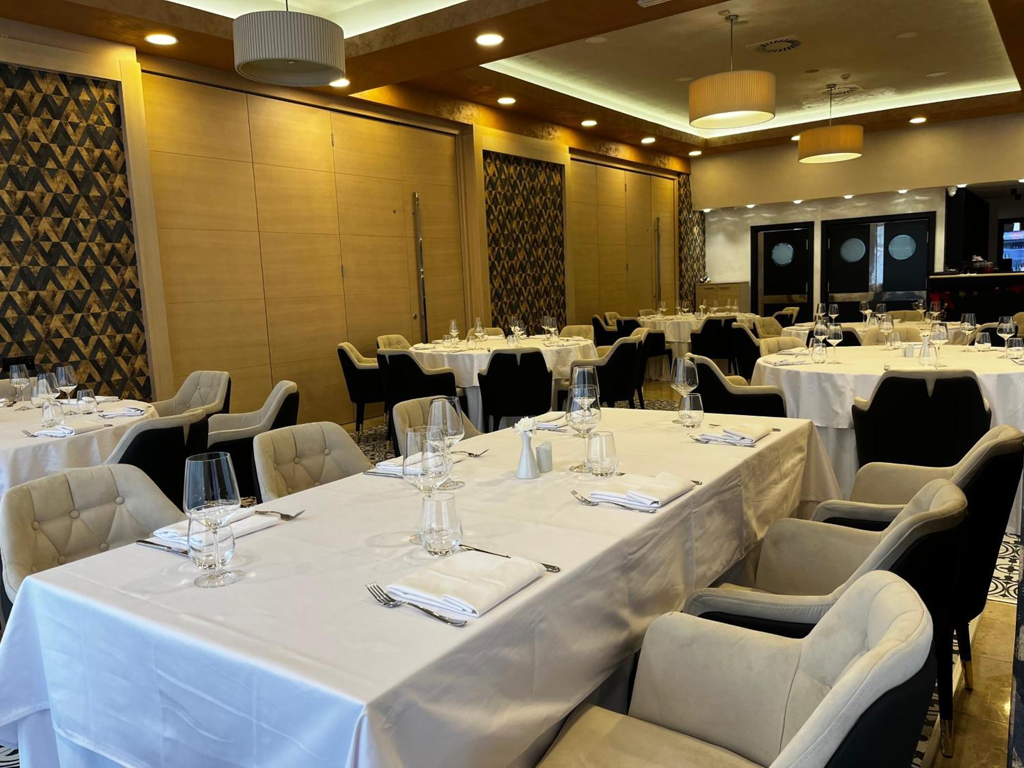 Hotel Monogram Park Ruma Eksteriør billede